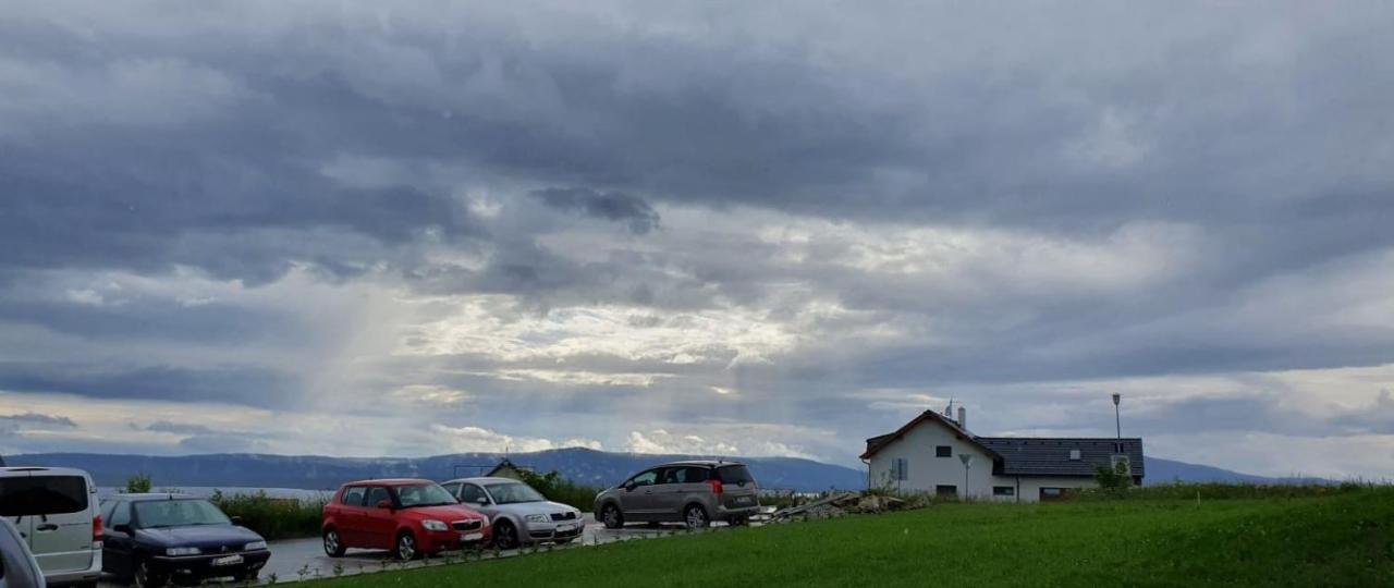 Ferienwohnung Astra Lipno Frymburk nad Vltavou Exterior foto